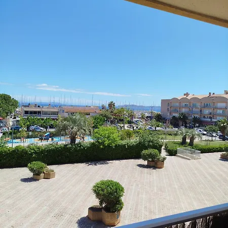 Apartment Port Climatise Avec Parking Privatif *